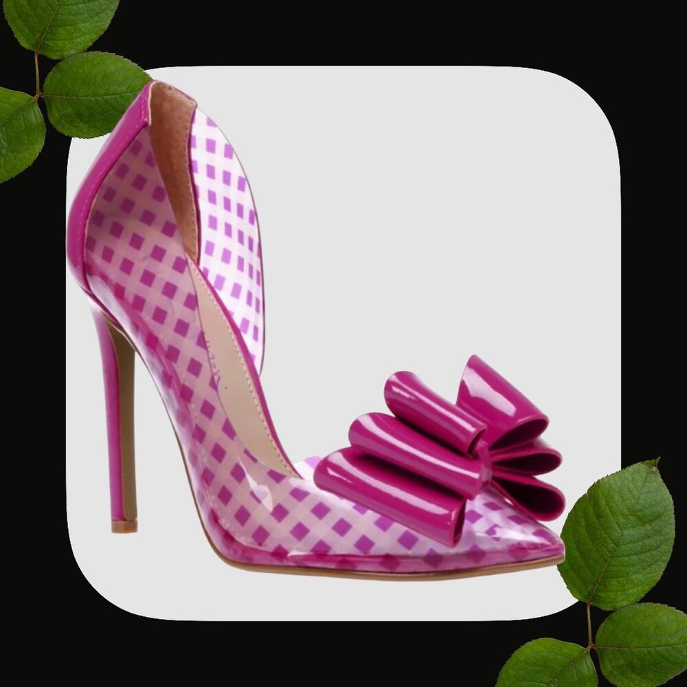 BETSEY JOHNSON SIZE 7 Pink Pumps